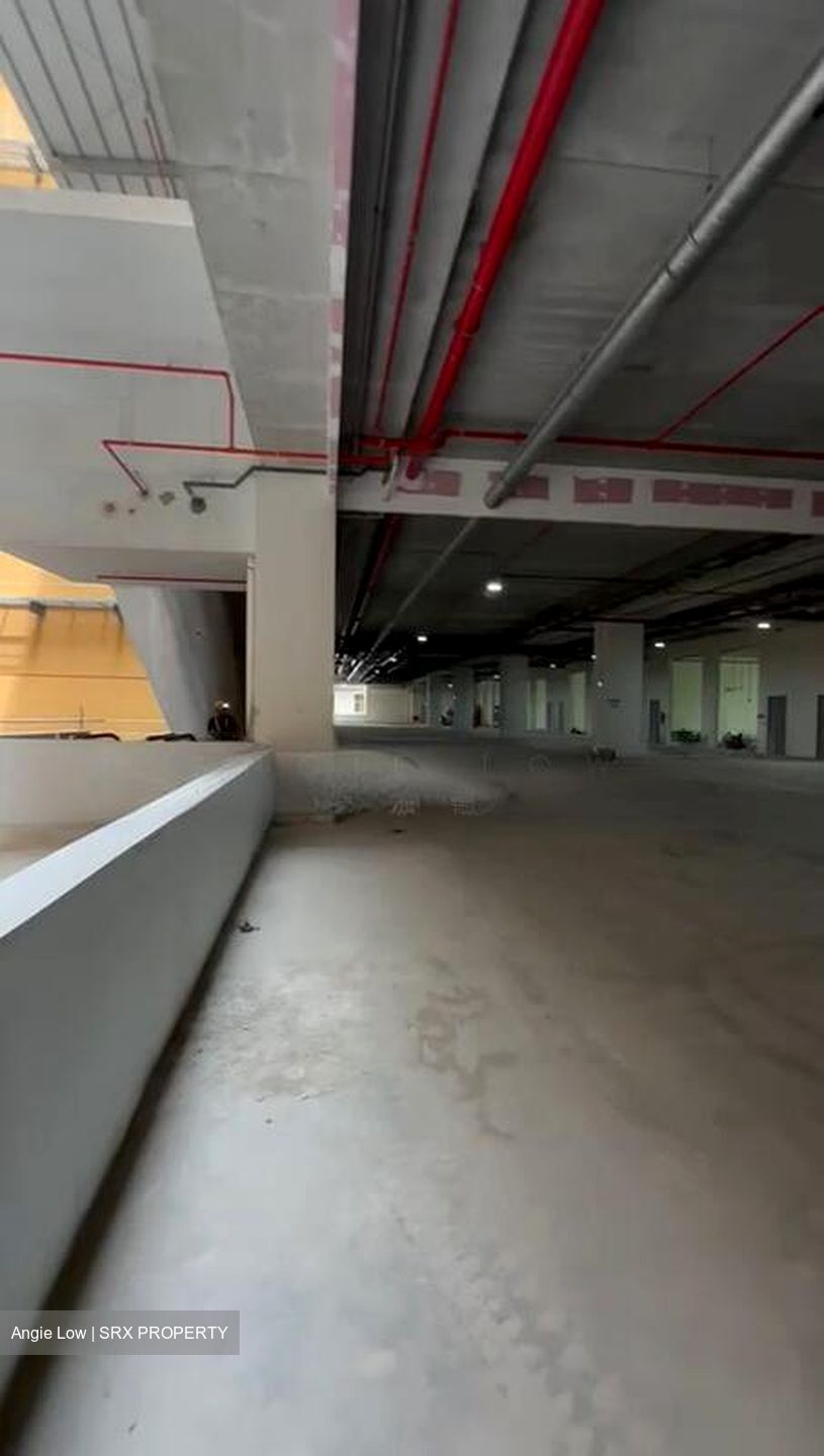 Tampines Greenglen (D18), Factory #567614251